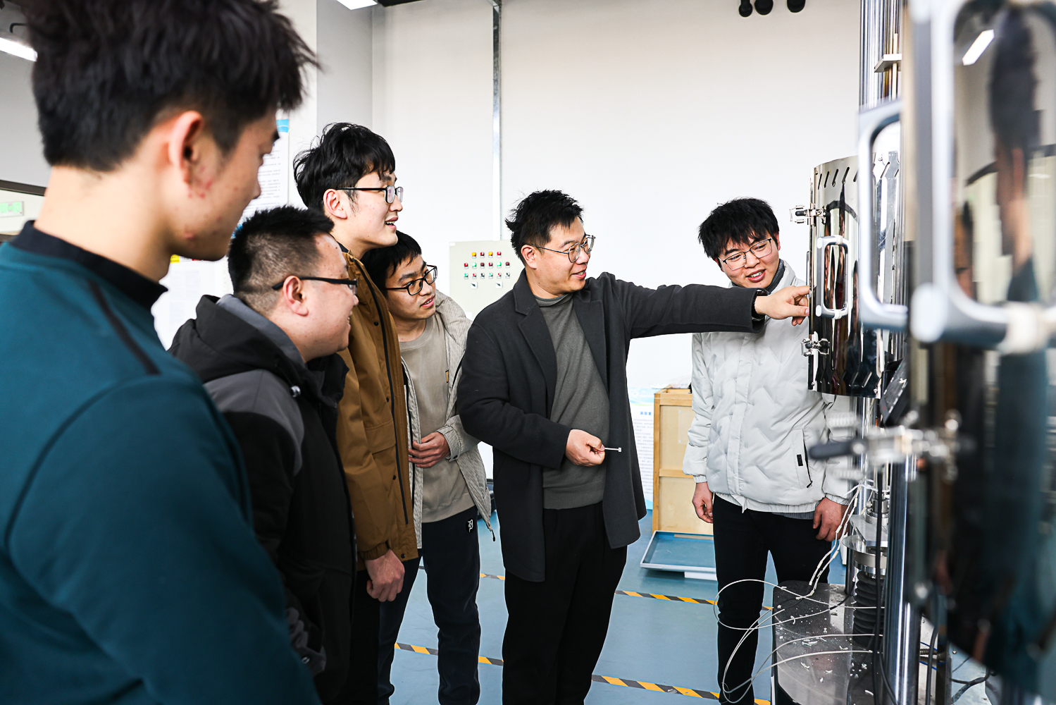 mg冰球突破·豪华版(试玩)官网首页